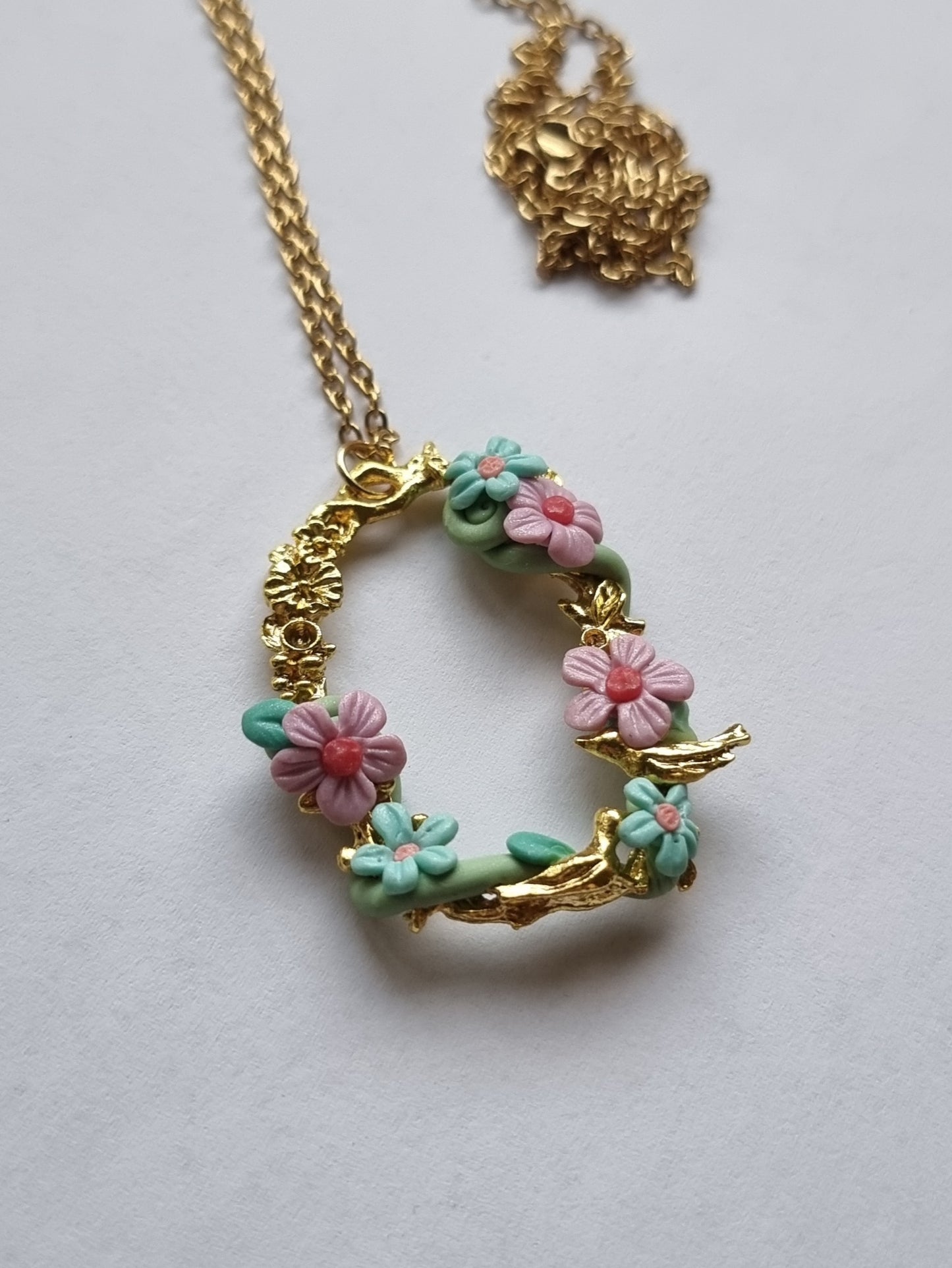 Two Li'l Birds Fairytale Floral Necklace