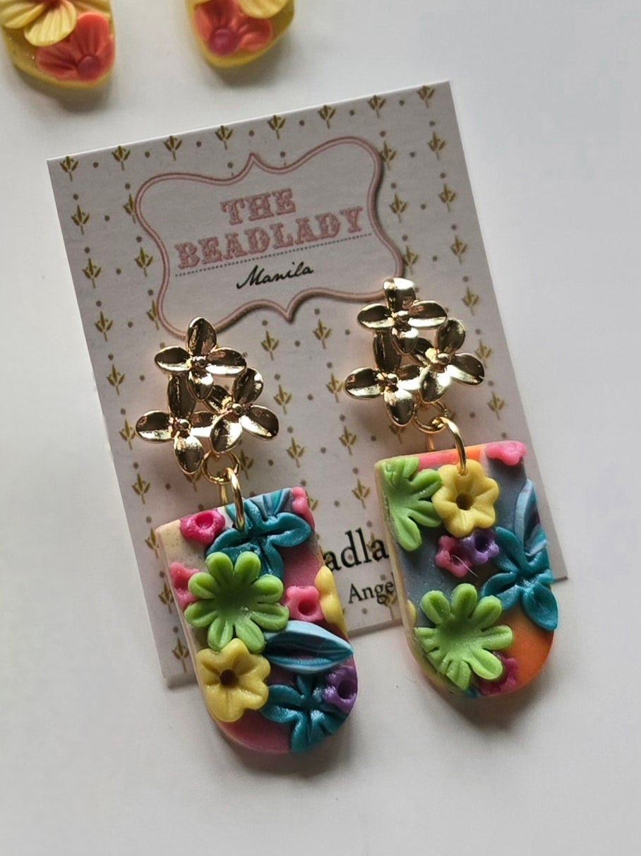 Isla earrings: Santan