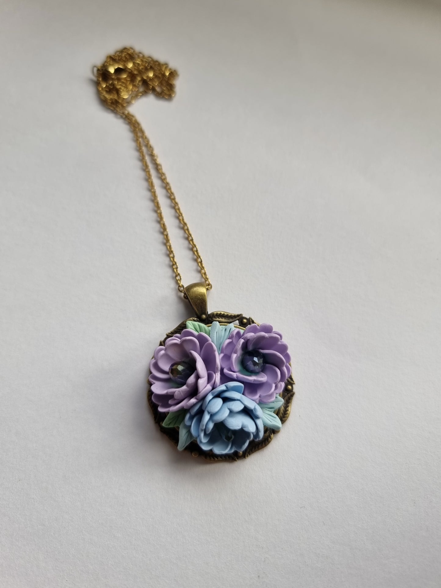 Purple Periwinkle Bouquet Fiore necklace