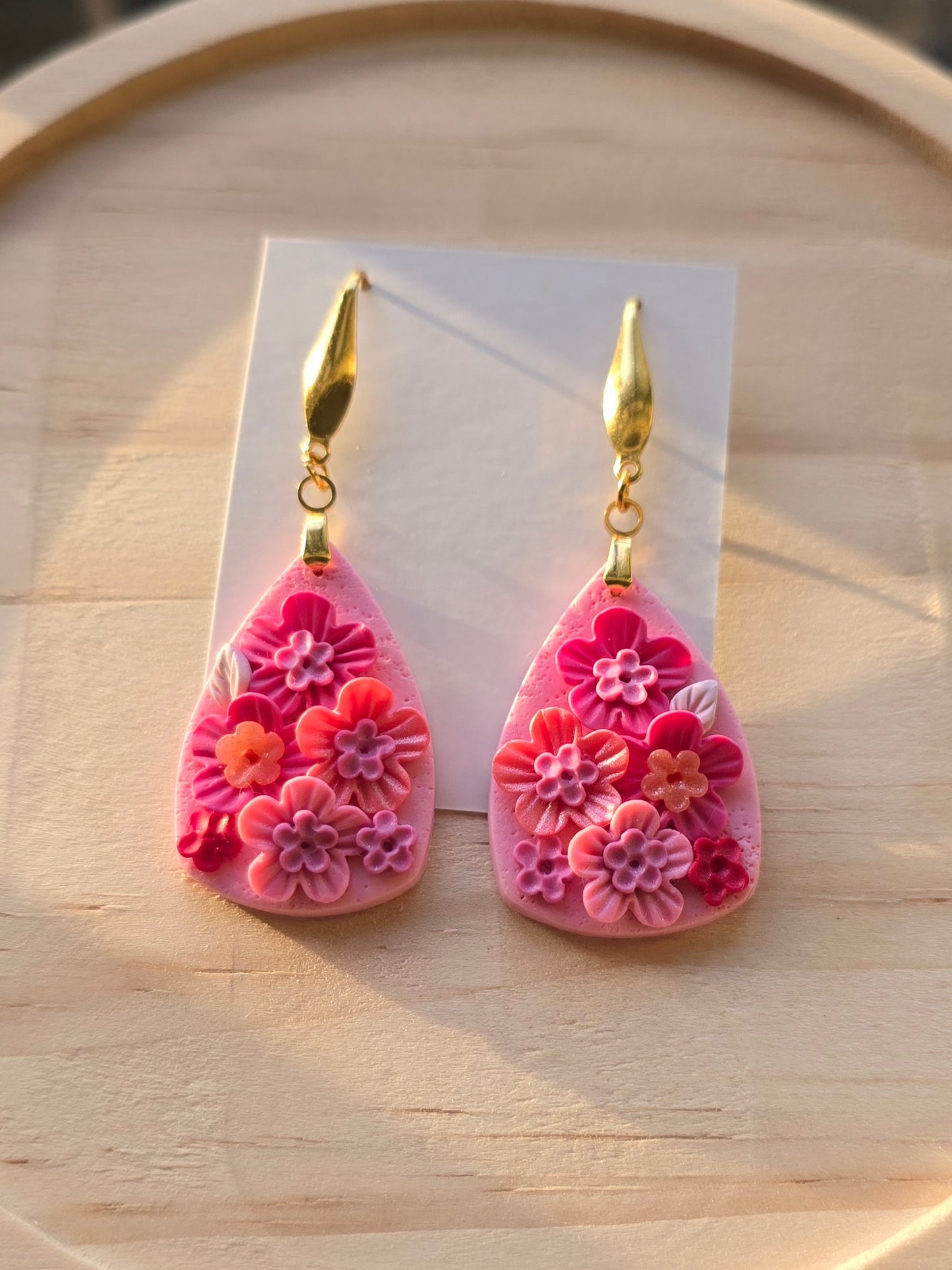 Whimsydew Midi dangling earrings - Pink blooms