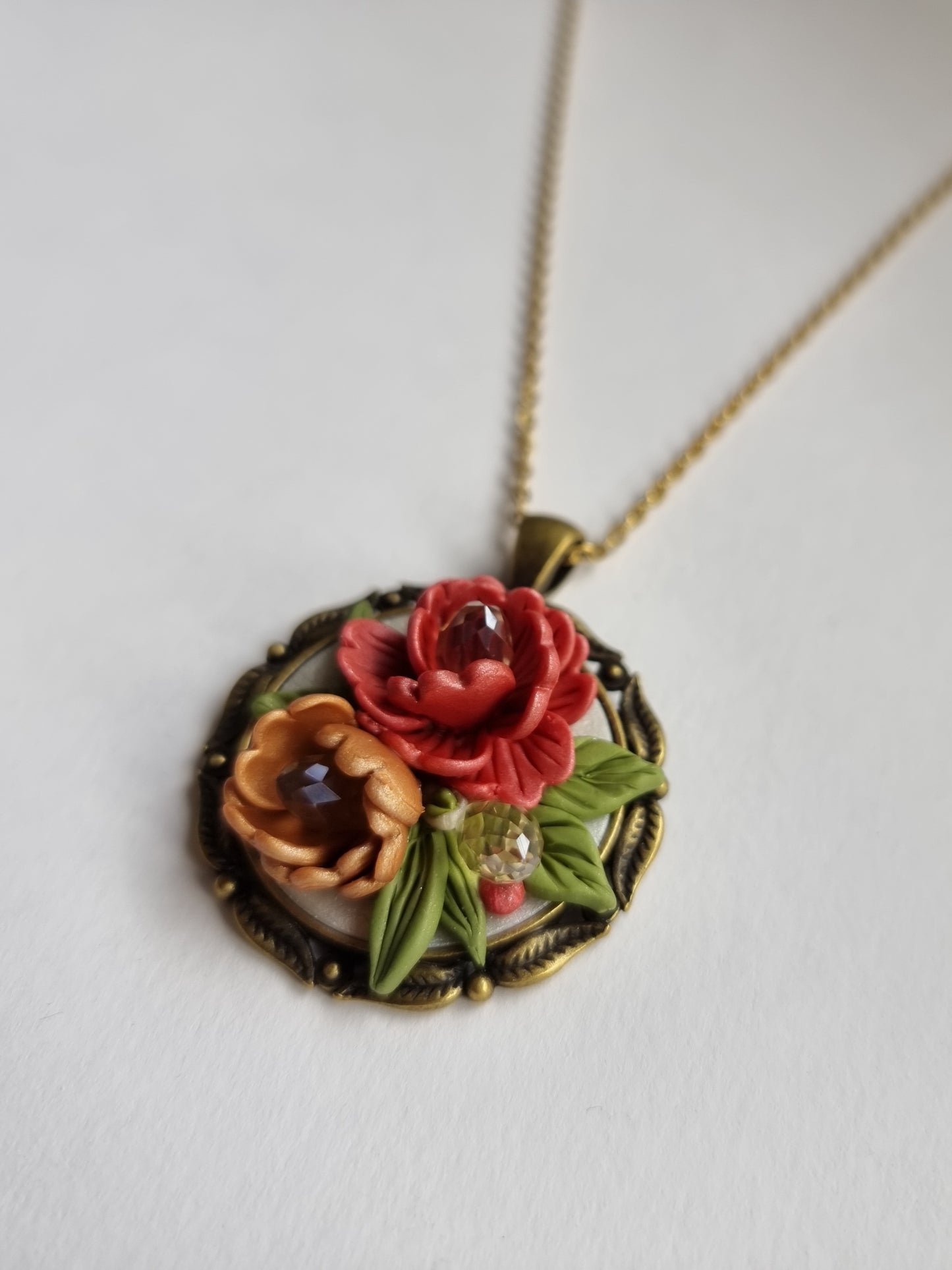 Red and Gold Fiore necklace