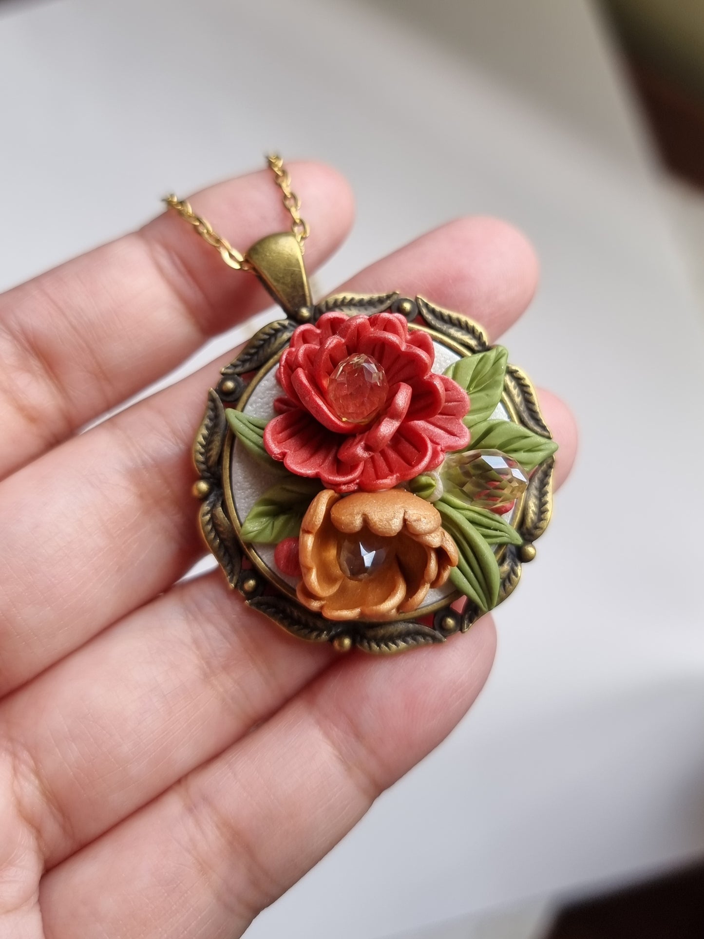 Red and Gold Fiore necklace