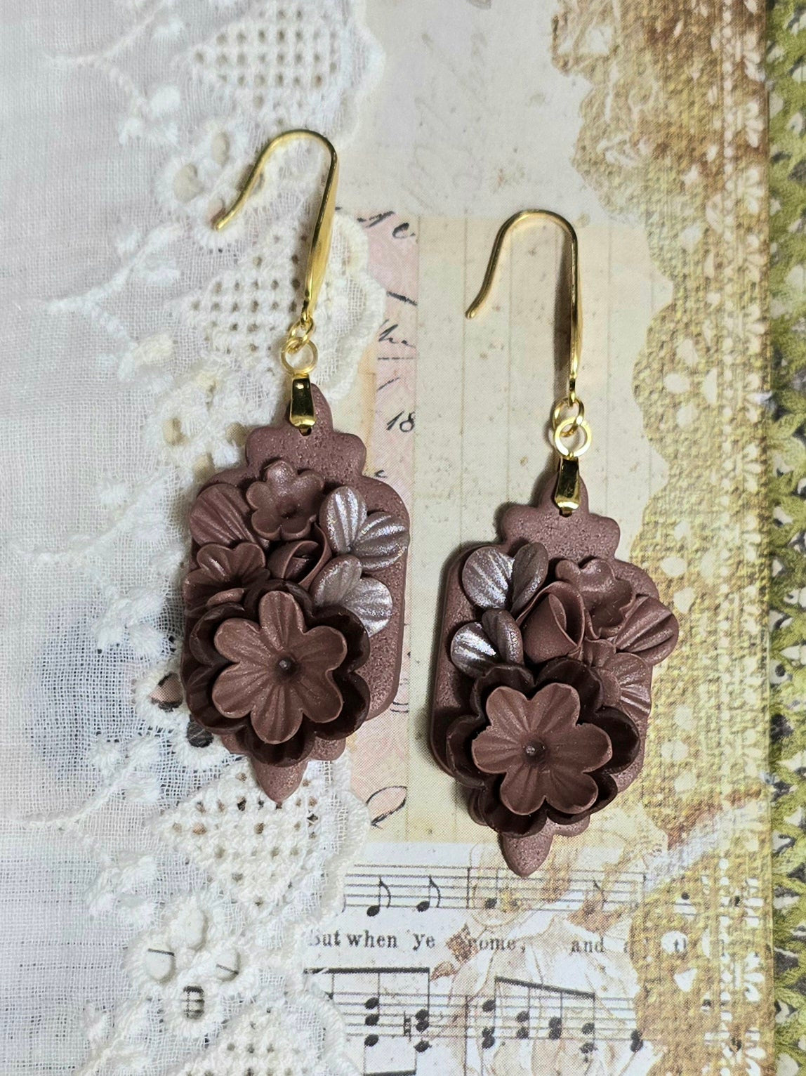 Fairytale Floral Colorburst dangling earrings - chocolate