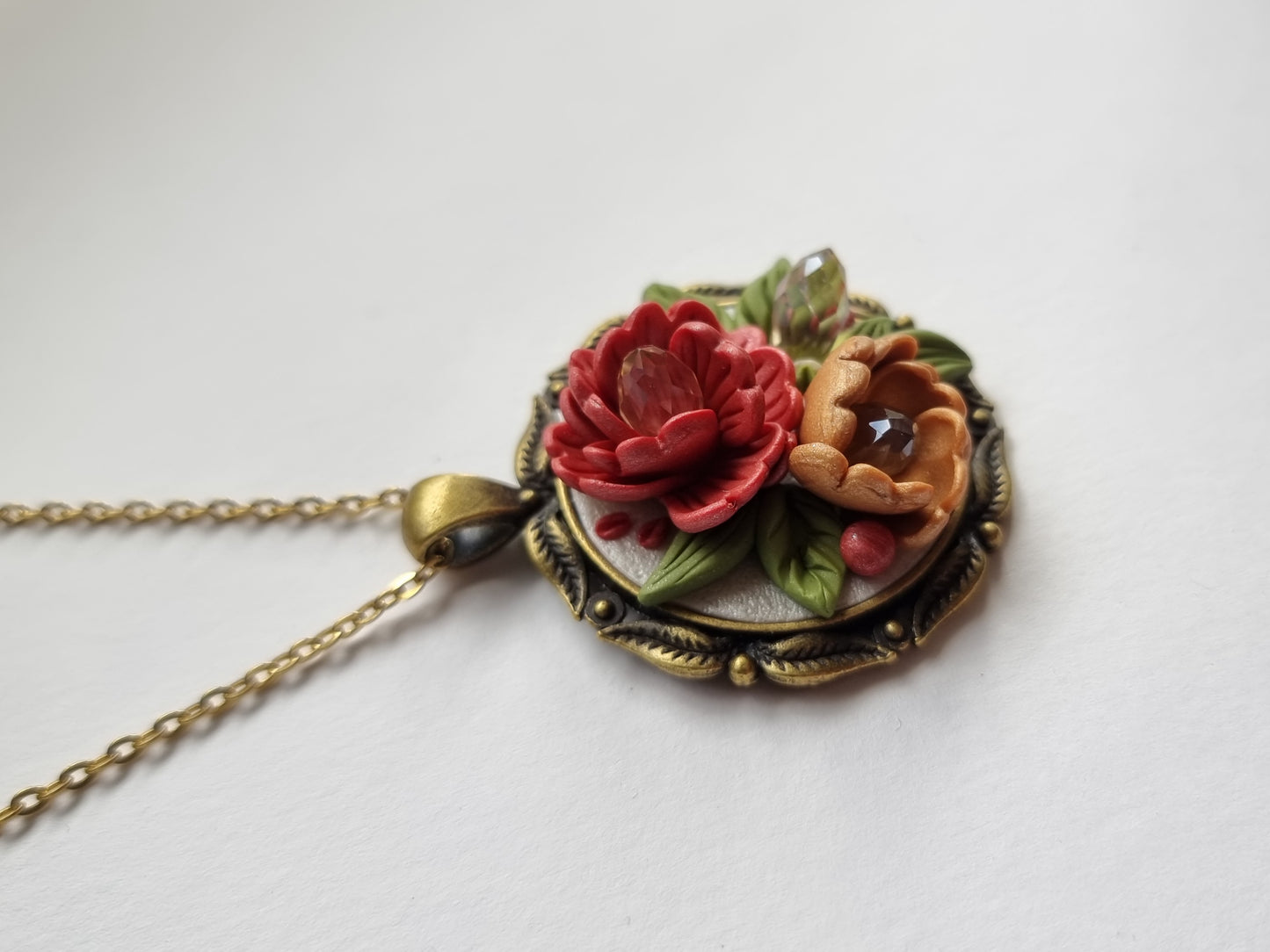 Red and Gold Fiore necklace