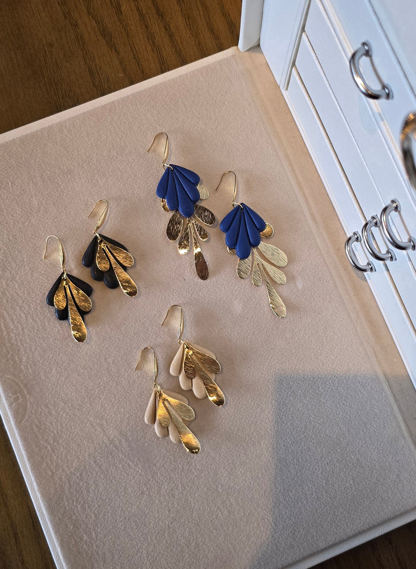 Luxe basics: Botanica Earrings - Midi