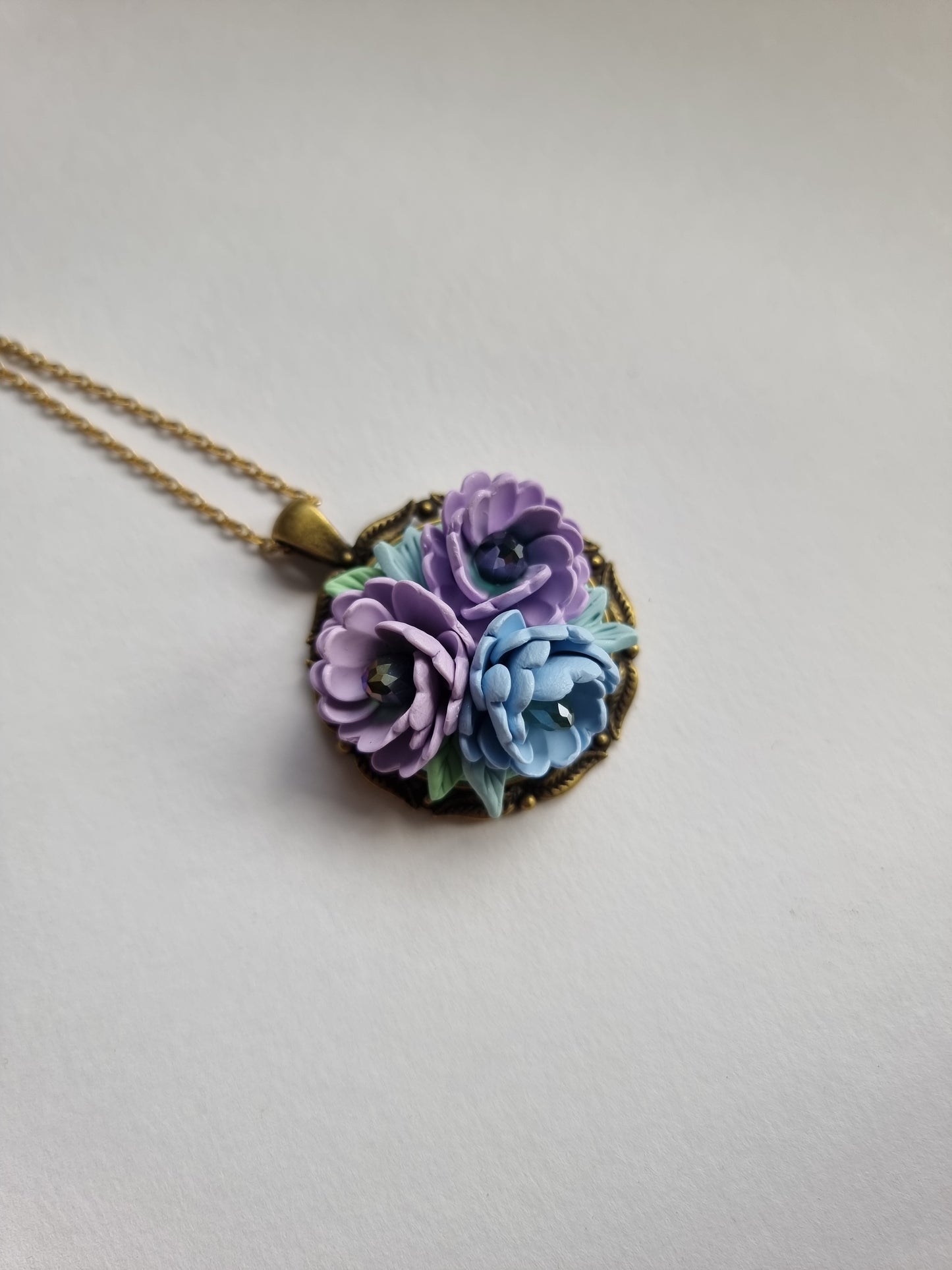 Purple Periwinkle Bouquet Fiore necklace