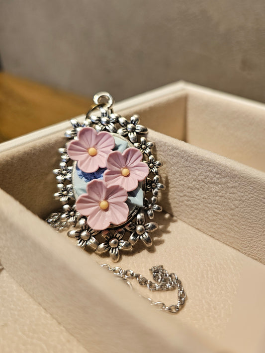 Pink Fioretti necklace