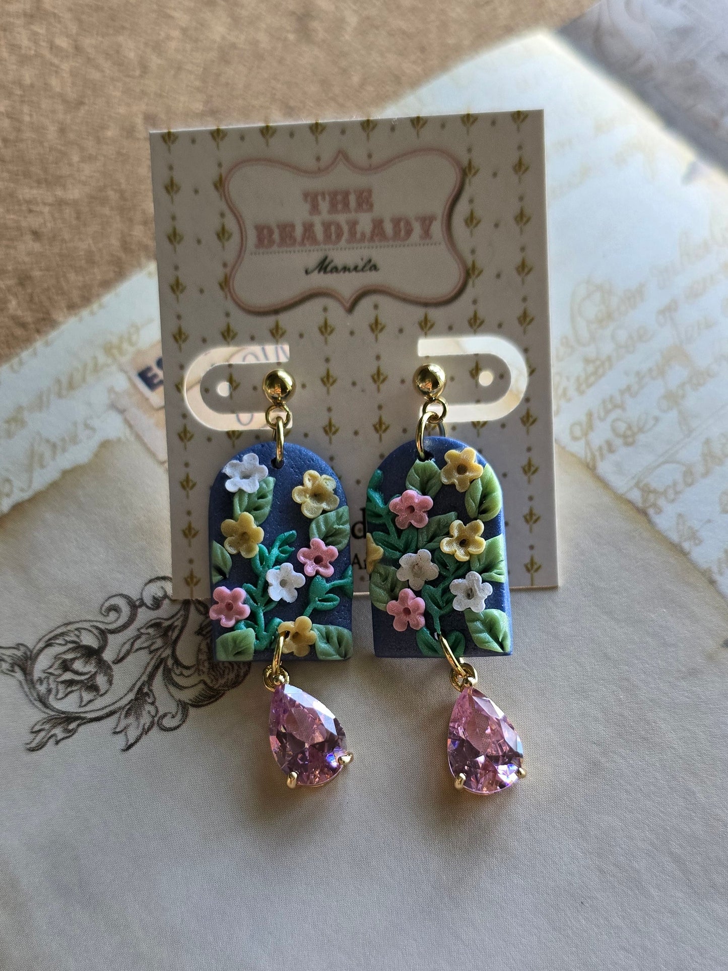 Secret Garden earrings - Twilight