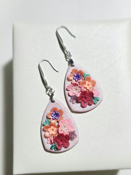 Whimsydew Midi dangling earrings - pearly pale pink and brights