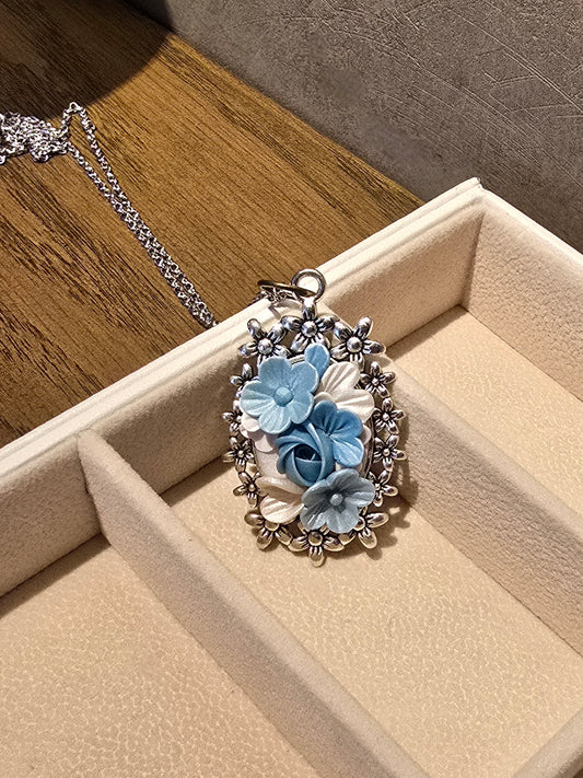 Pearl Blue Bouquet Fioretti necklace