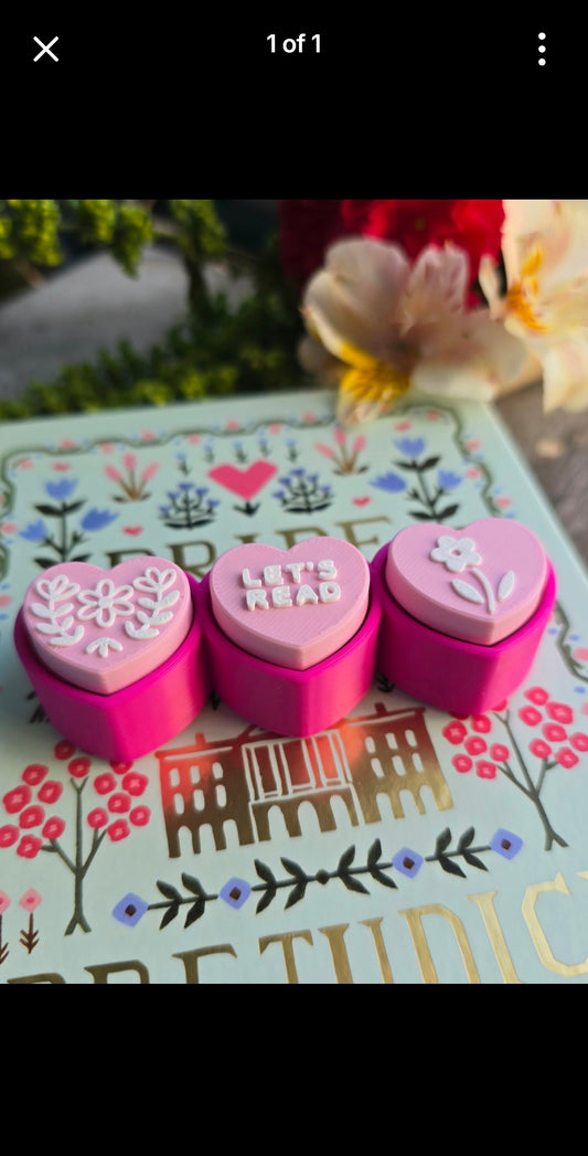 Let's Read - 3 Hearts Fidget Clicker